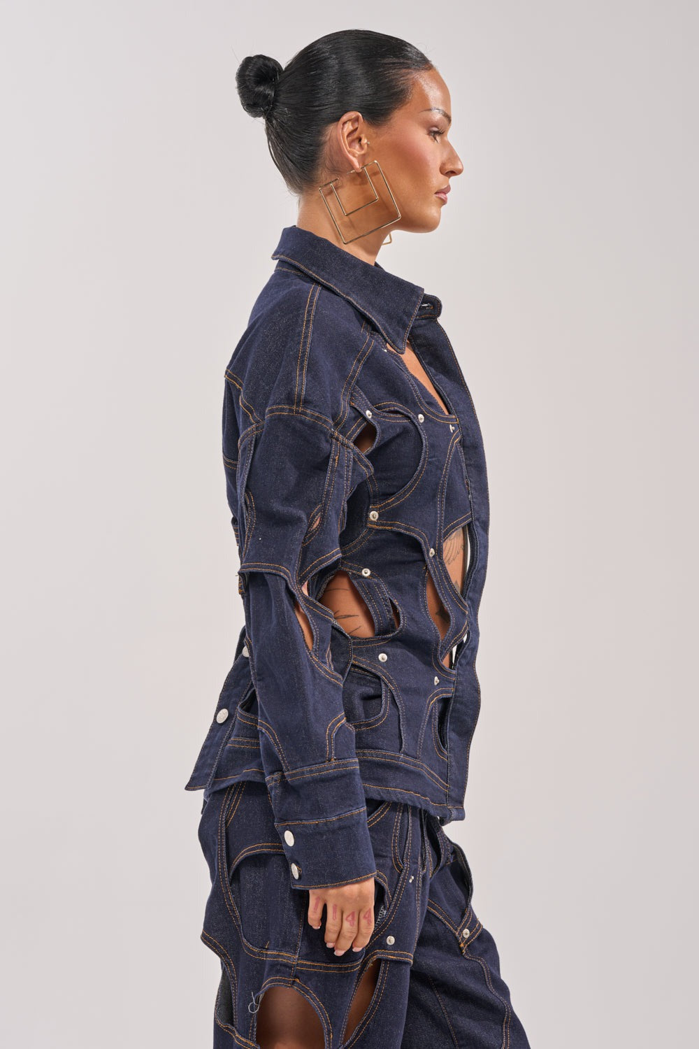 CUT YOU OUT BUTTON DOWN