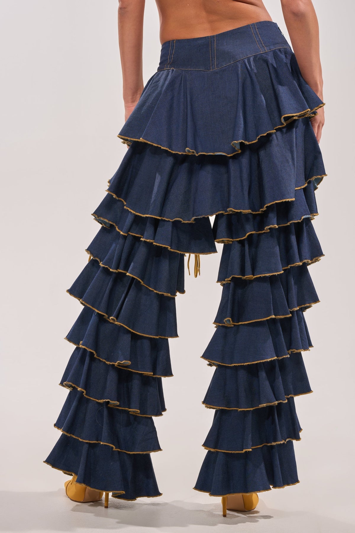 SHAKE IT OUT DENIM RUFFLE JEANS