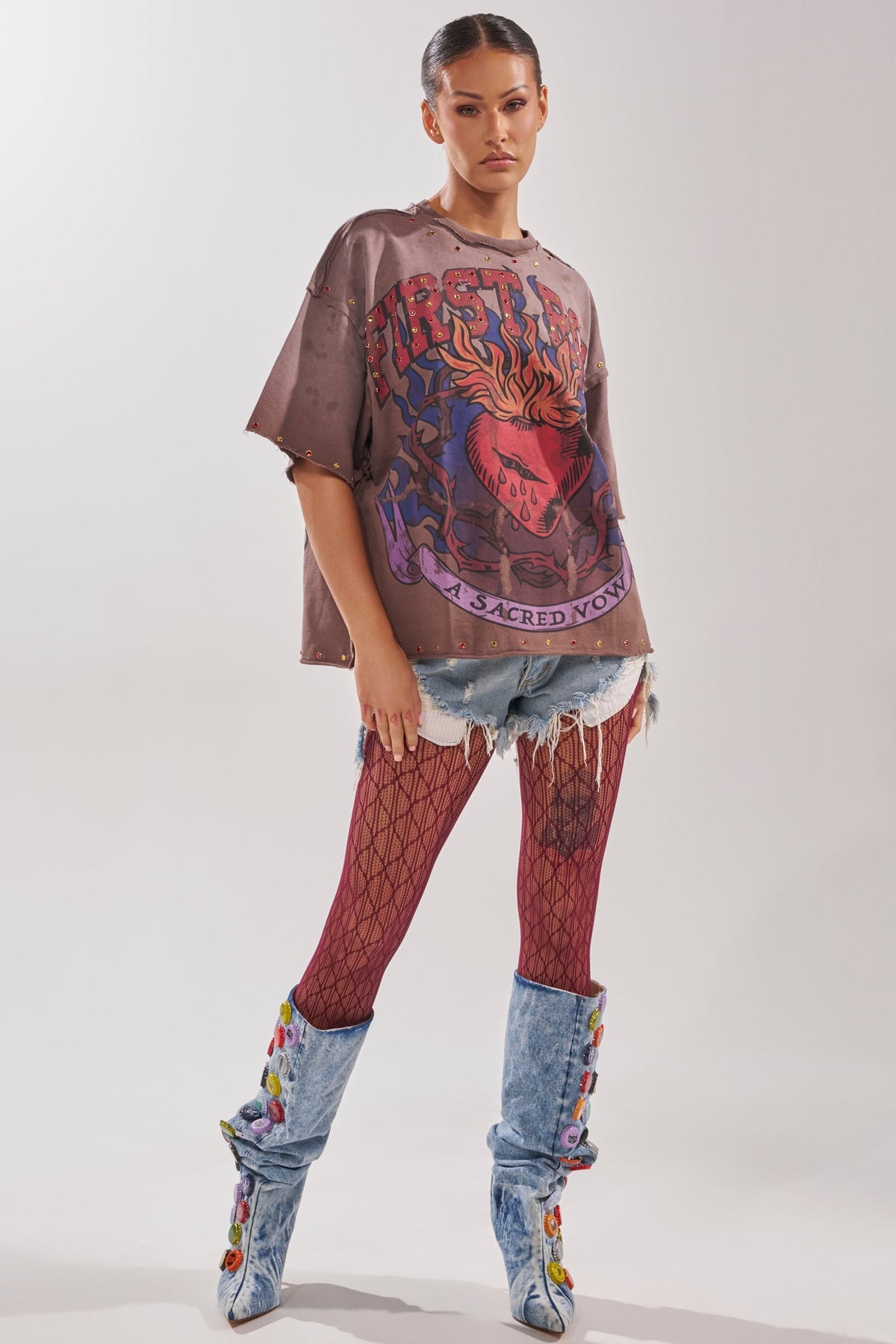 FIRST ROW SACRED HEARTH RHINESTONE DISTRESSED TEE