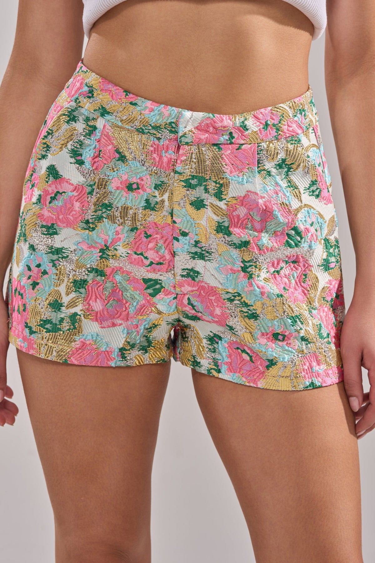 TEA TIME FLORAL BROCADE SHORT